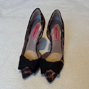 Betsey Johnson Brown Leopard Heels with Black Bow